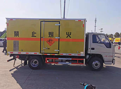 辽阳爆破器材运输车技术升级与安全合规新趋势